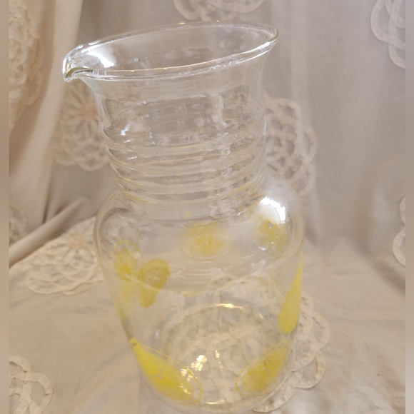 Pyrex Lemonade Pitcher Carafe with Lid - Picture 8 of 8